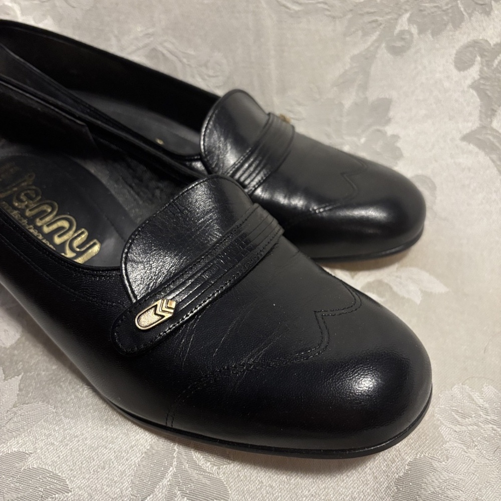 Jenny Black Leather Loafers Women's size 9